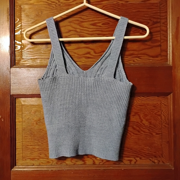 Size XS Knit Tank - Picture 2 of 3